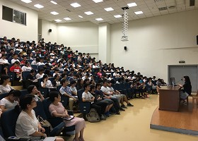 BET体育365投注官网举办“营养在临床医学中的应用”学术讲座